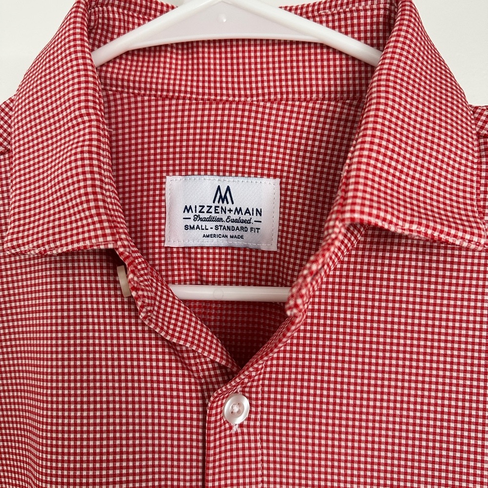Mizzen+Main Red Casual Button Down Shirt